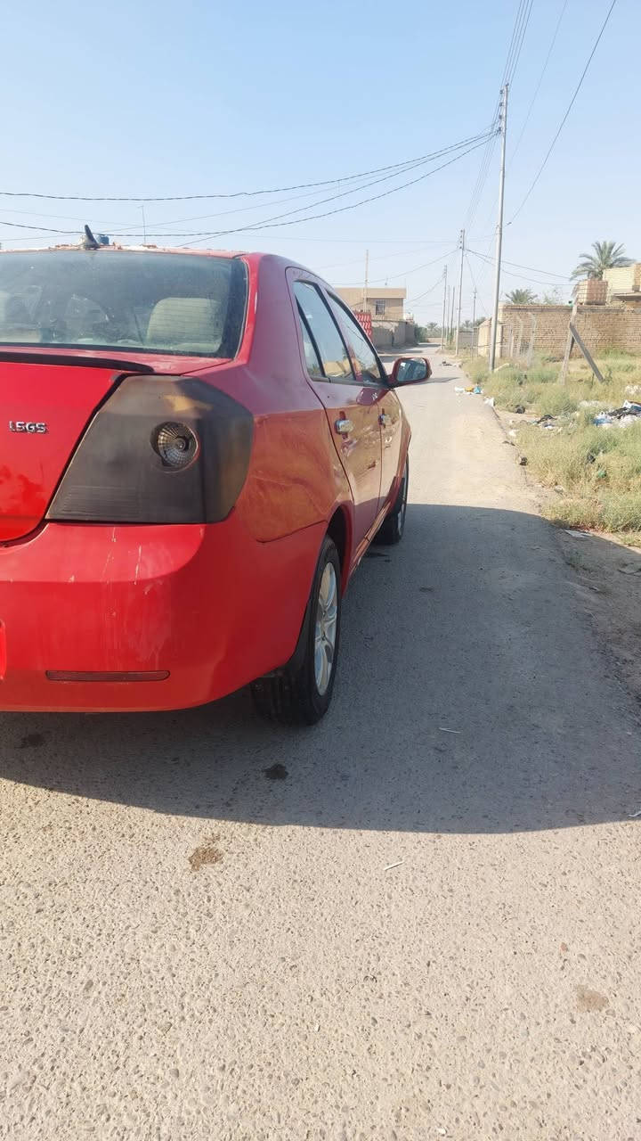 للبيع جيلي امكي
مكينه و كير خير من الله 
سنويه صاقطه مصفره صدر 
نضيف العنوان بغداد
***********
