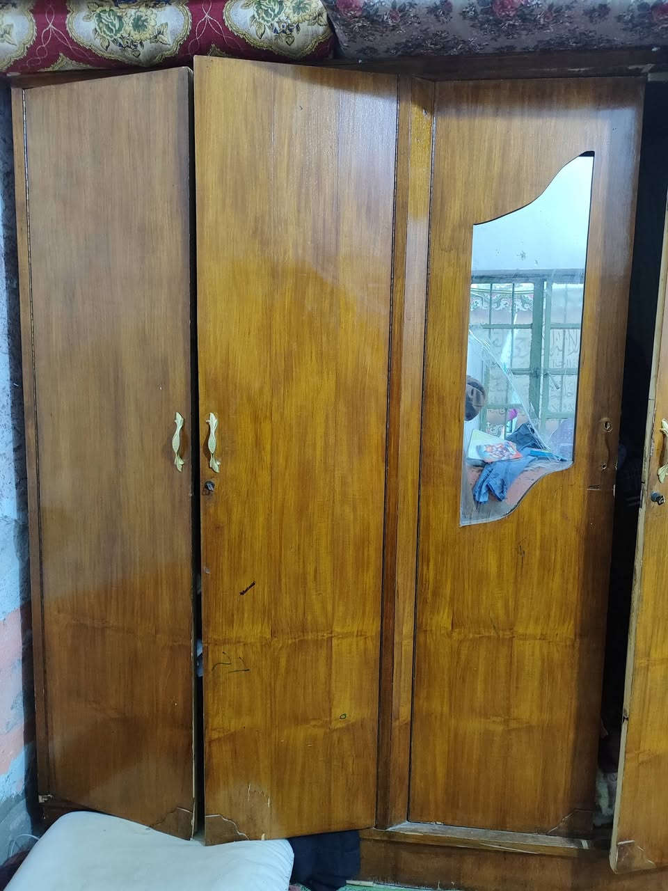 بنات عيني كنتور خشب كلش حلو. خشبه كلش زين مكلفة بالنشر سعره150مرتب 3بوب💜💜رقم الهاتف)(***********)
