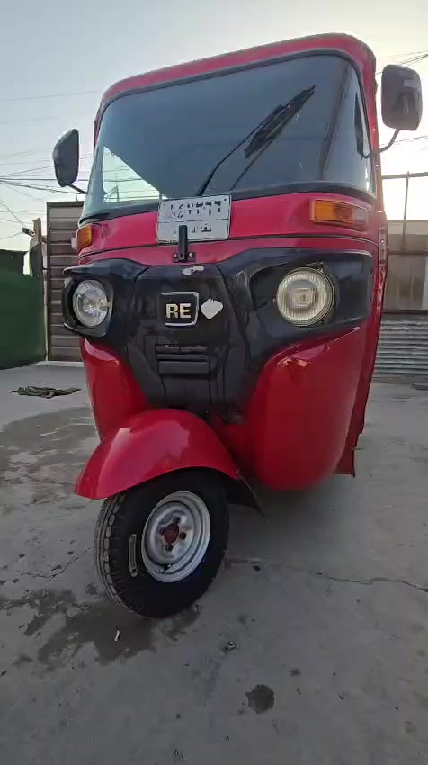 موديل 18 رقم وسنويه تحويل مباشر التفاصيل داخل الفيديو بيها مكينه عشرين  تخم تاير حته السبير موجود كهربايات شلع شغاله
مكاني بغداد *********** السعر4700
