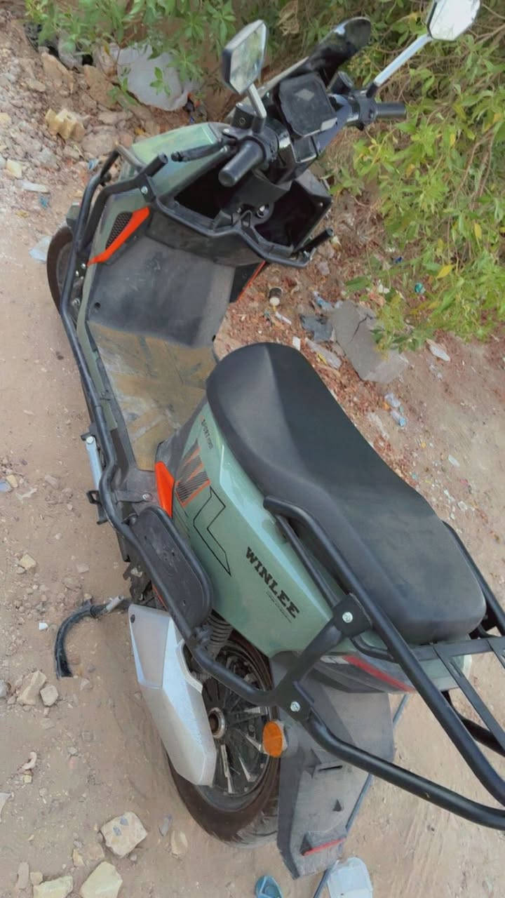دراجه جديده صالها شهر من اخذتها وينلي رياضي 140
البلديات سعرها 850 وبيها مجال بسيط شحنه وحده تمشيك 60 كيلو حقيقي 
***********
