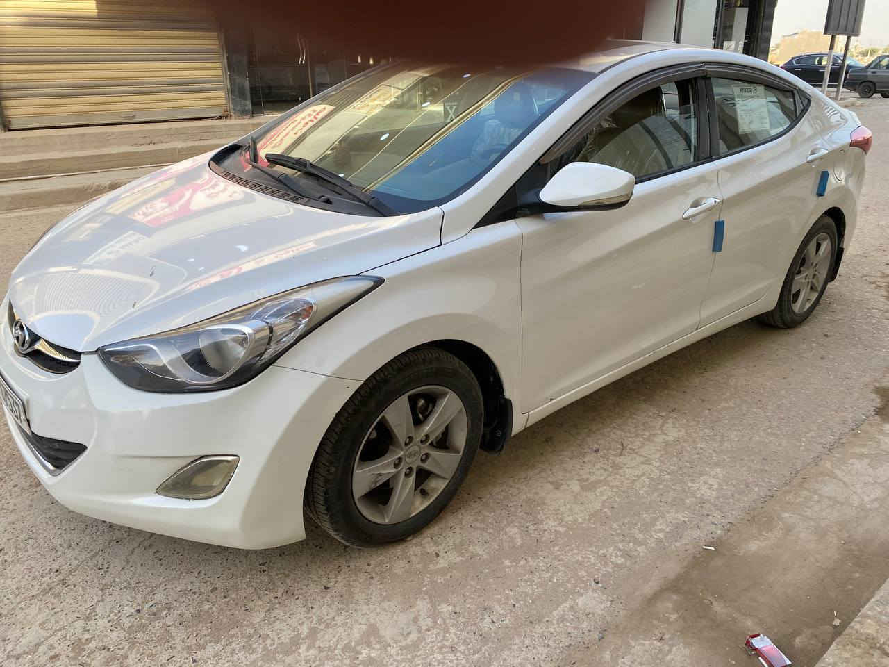 النترا  وارد خليجي 2012 السياره جديده بمعنى كلمه شركه عامه وارد خليجي ميكنه 1800 جديده غير مفتوحه  تحكمات استيرن جهتين دسكات امامي خلفي شاشه اشاير مري سلايد روف  نظام ايكو تقليل صرف بانزين تخم تاير جديد عليها بطاريه جديده صدر امامي خلفي جديد  وبقيه مواصفات معروفه  السياره كفاله عامه عدا شبرين بقبض بانزين وبدوسه خلفيه عكس سائق  ع كد شبر باقي كله مكفول  مكاني بغداد الدوره حي دجله السعر ١١٥ بيها مجال بسيط هاتف *********** واتس ابب
*********** اتصال
