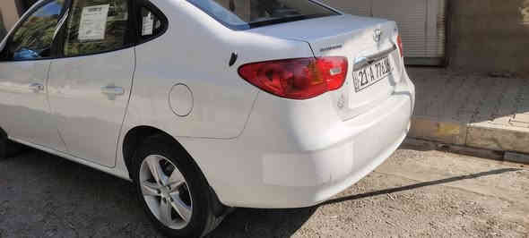 السلام عليكم
سياره إلنترا موديل 2011 للبيع
سنويه جديد ودفتر بانزين بدون صبغ  بيها بارد
السعر 115$ وبيها مجال 
عنوان كركوك الحويجه
رقم الهاتف ***********
