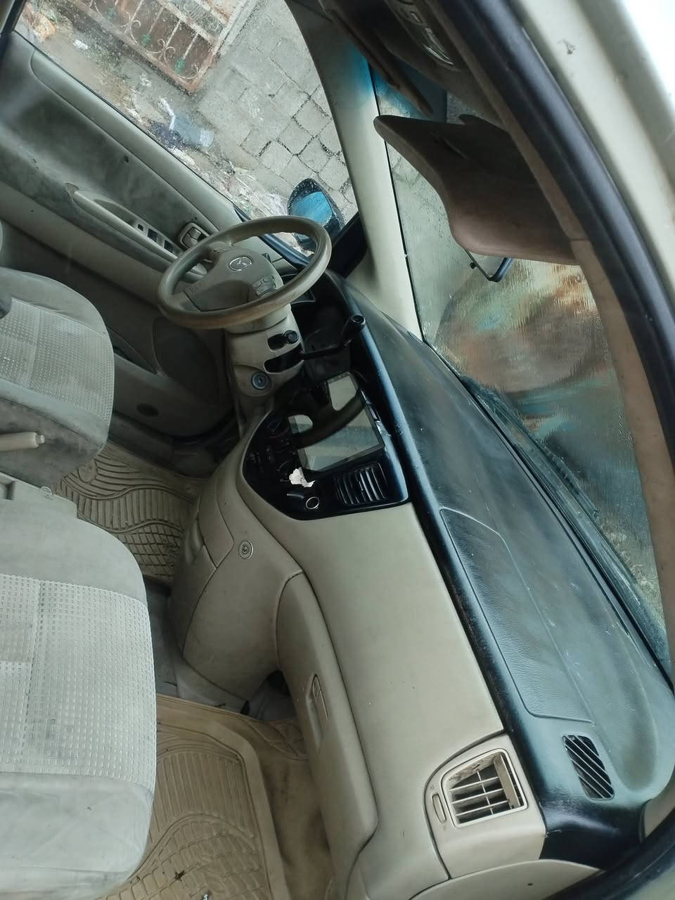 السلام عليكم  مازدا MPV سبعه راكب موديل 2004رقم نينوى فول اوتوماتيك بيها صبغ فقط البوند رش اثر تقحيل كير محرك شرط تبريد تدفئه كشنات سياحي  الرقم ***********
السعو 60
