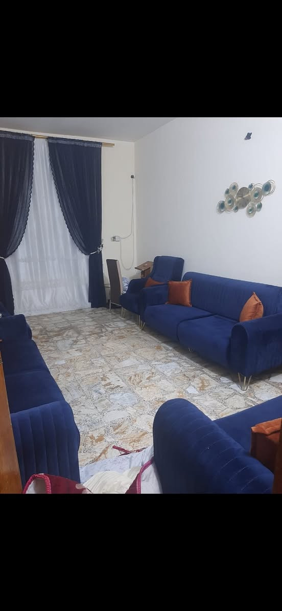 بيت ارضي ١٠٠متر للايجار المضمار شارع الغسل  ***********واتساب
