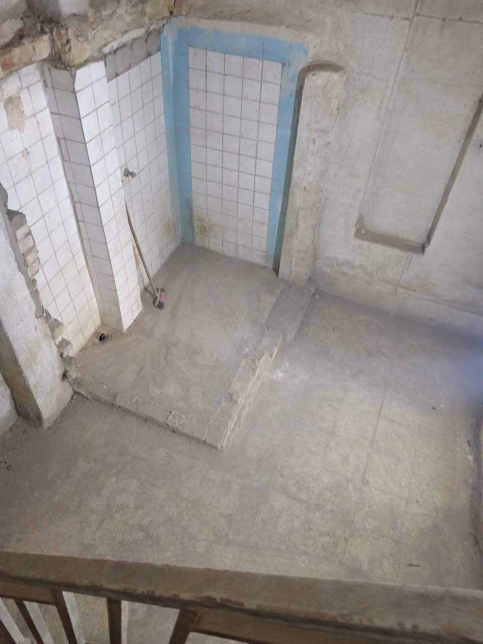 السلام عليكم
دار للبيع طابو صرف
حلة التعيس ثاني بيت عن التجاري
مساحة ٤٧م
سعر ٣٠ مليون
ورثة
الواجهة ٦م
طابقين
عكادة
يحتاج ترميم
للاستفسار***********
***********
*********** ابواحمد لبيع وشراء العقارات في بابل مكتب البيت الأمين حلة نادر الأولى قرب آسواق الجمل ملاحظة نستقبل جميع عروض البيع والشراء والايجار الرهن
