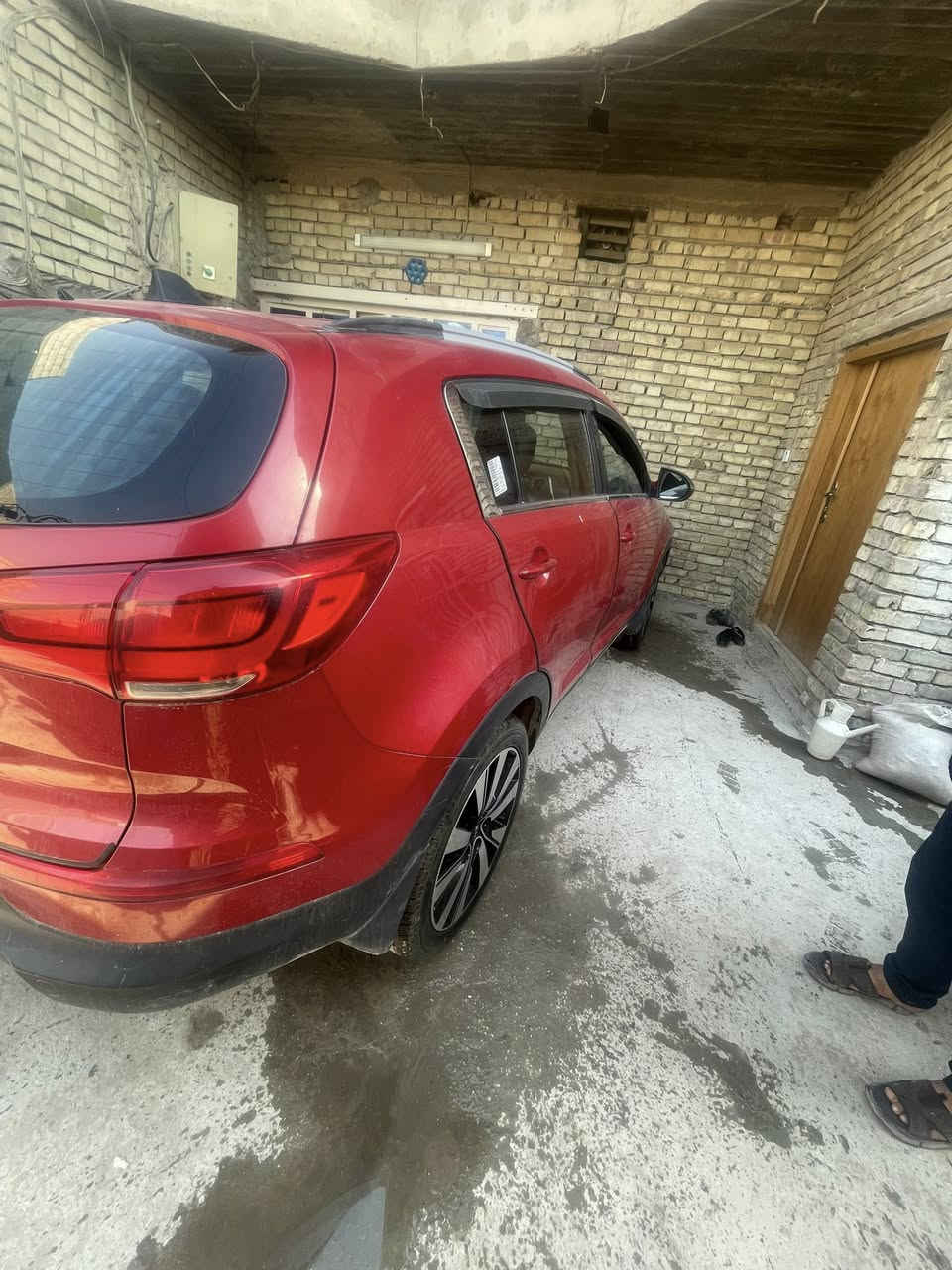 السلام عليكم كيا سبورتج موديل 2014امريكي حادثه شفة البنيد فقط بدون دواخل بدون صبغ مكينة 2400 مكينة كير صدر حدادة تبريد رقم بغداد ماشية 82 مكان بغداد السعر 135 رقم الهاتف ***********
