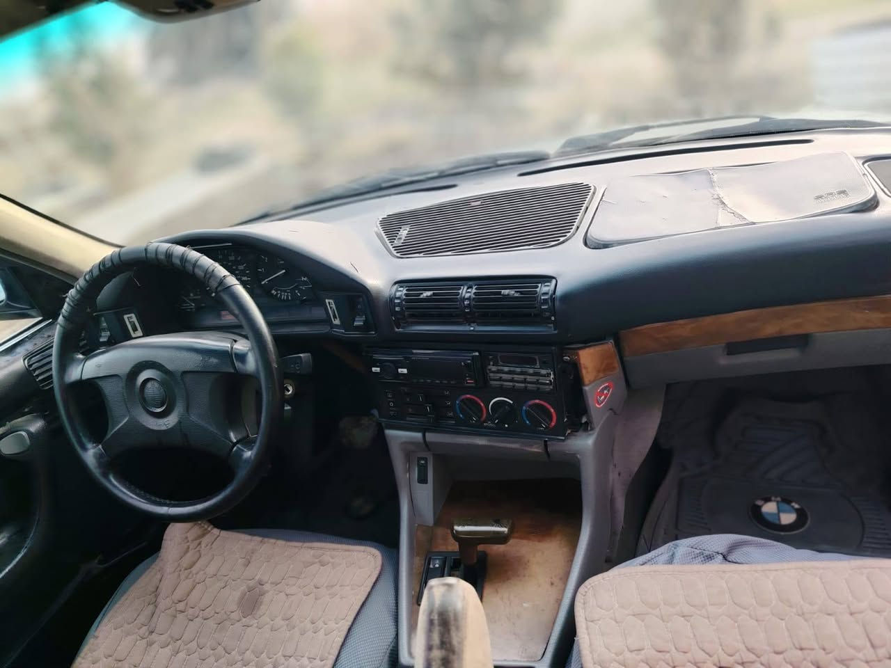 سلام عليكم بي ام 540  للبيع اصل  العنوان بغداد  مامتواجد ع لفيس الاتصال ع رقم ‏‪***********‬‏‏
