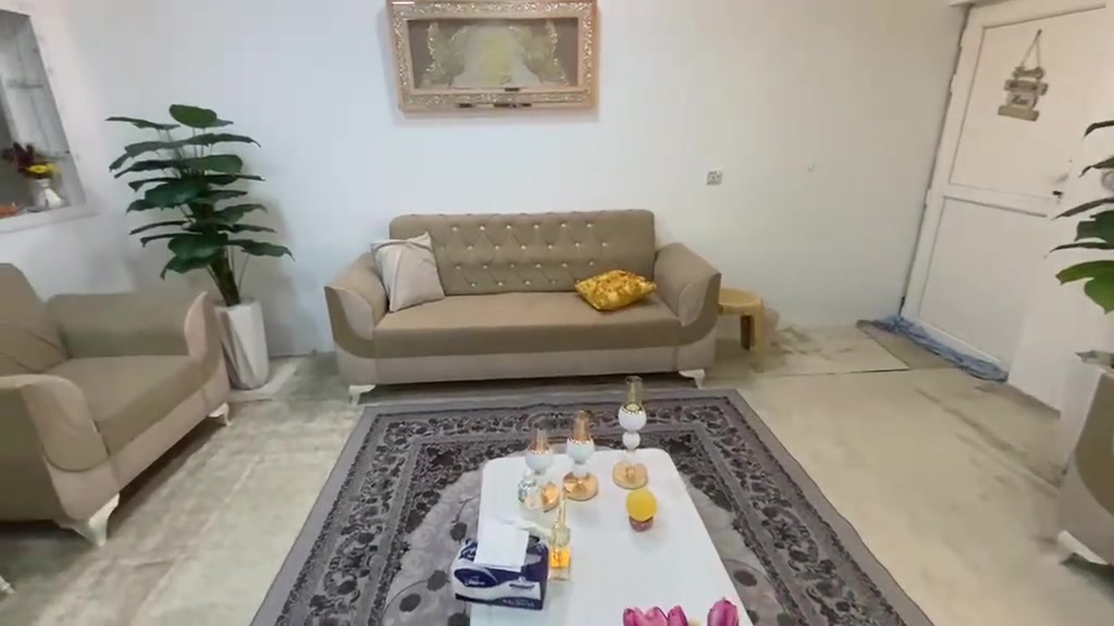 ئەشیای ناو مالم هەیە بۆ فرۆشتن بۆ زانیاری زیاتر دەربارەی ئەشیاکانم تەلەفۆن بکەن ***********
