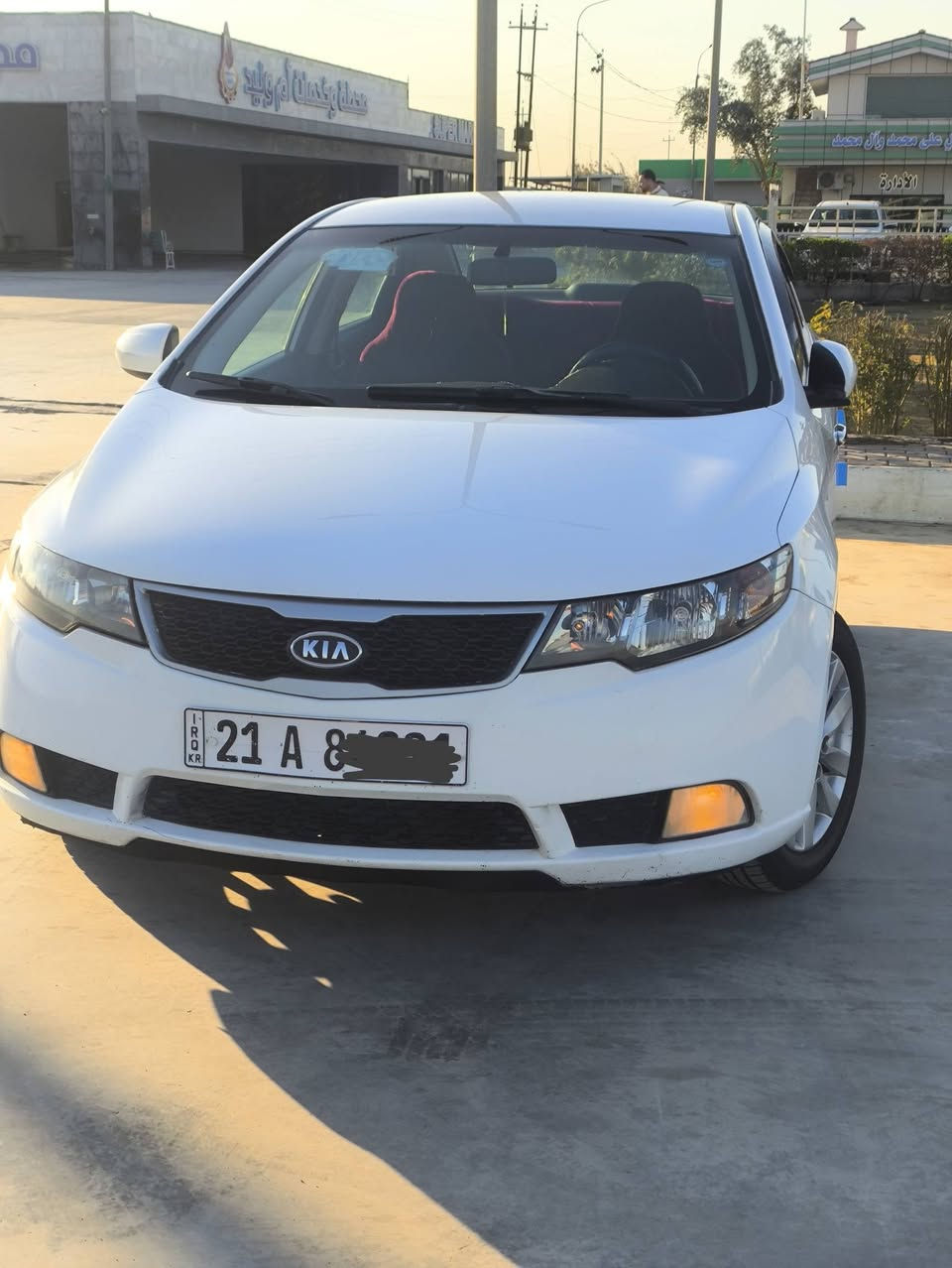 للبيع كيا سيراتو موديل ٢٠١١ خليجي
بيه باب لخلفي صبغ فقط لباقي مكفول 
كير محرك مكفول 
مواصفات عاديه 
رقم جديد تحويل أو وكاله 
تخم تاير صدر امامي خلفي كله جديد 
مكان واسط صويره 
سعر ١٠٥ بيه مجال بسيط 
***********
