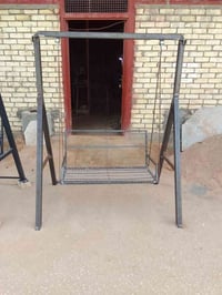 كنبة نفرين • ١٨٠×١٤٥سم • براغي تتفصخ