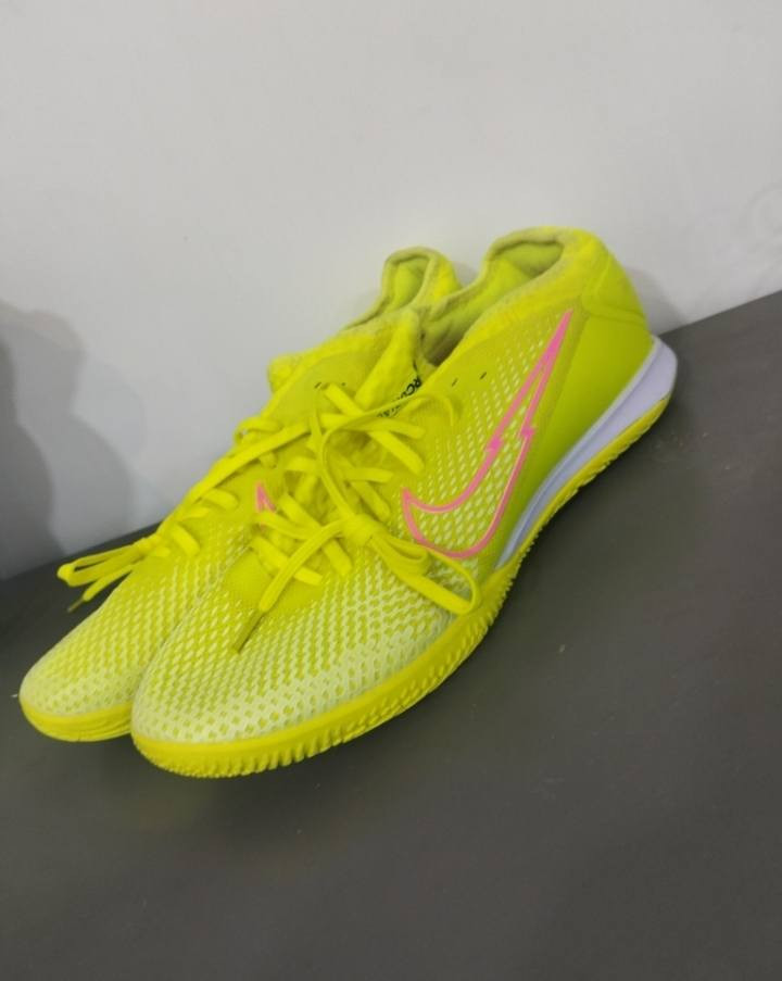 قياس 42 وسعره فقط 35 وعندي ب 25 عندي قياسات مختلفه حته وعندي ٤٢ ٤٣ ٤٤ عندي وسعره فقط ٢٥ وتدللون غير الاوان طبعن الي يريد يجي خاص اصلي نايك ابو ل ختم


**إذا كنت صاحب هذا الإعلان وتريد حذفه لأي سبب، رجاءا أرسل رسالة إلى الدعم الفني**