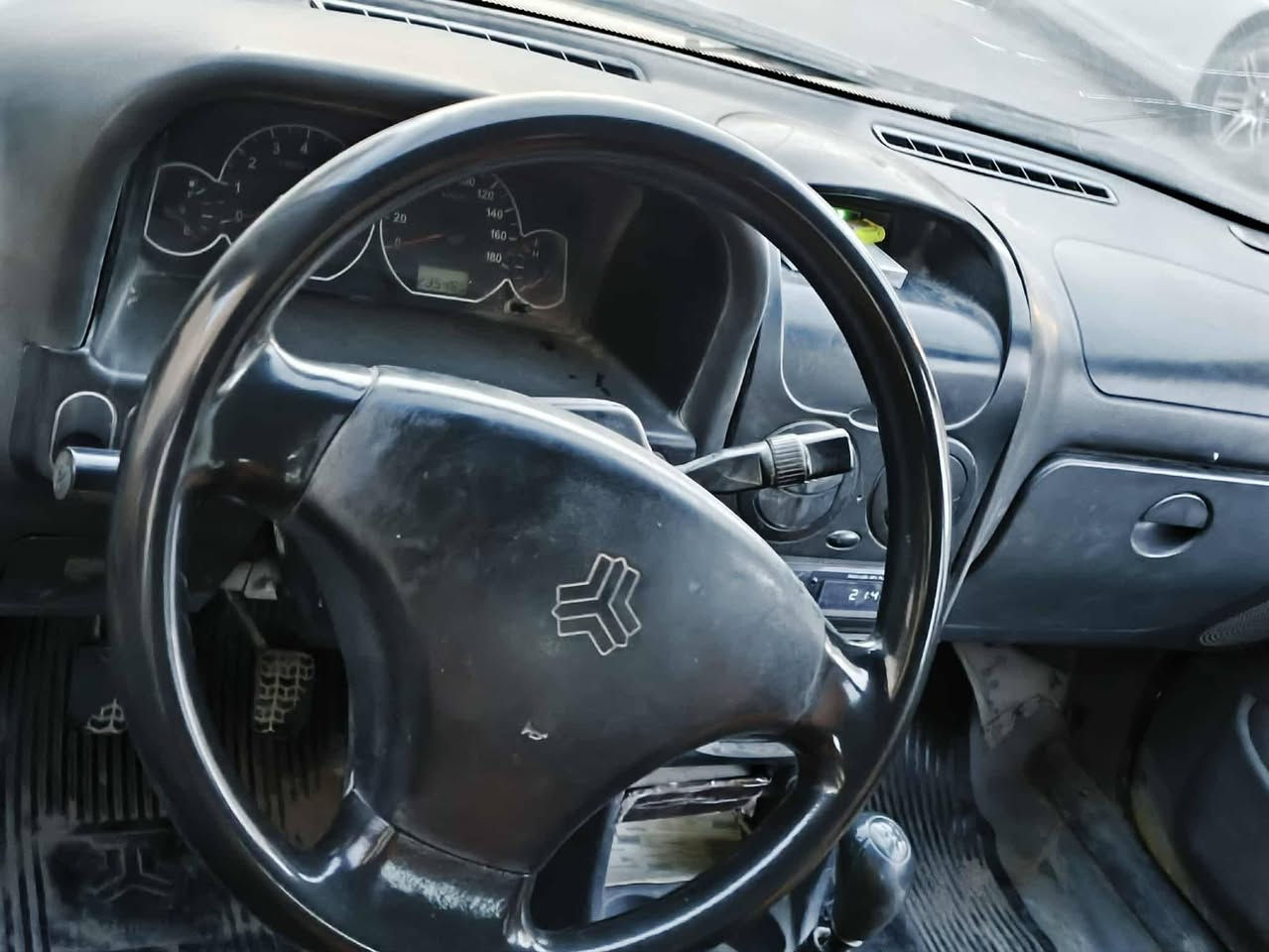 سلام عليكم سيار سايبه للبيع
مكفوله كير ومحرك 
ماندل راعيهة وين 
تخم تاير: 
مديل: 2009
عنوان:كوفه 
السعر: 15وبيهة مجال 
الرقم: ***********
