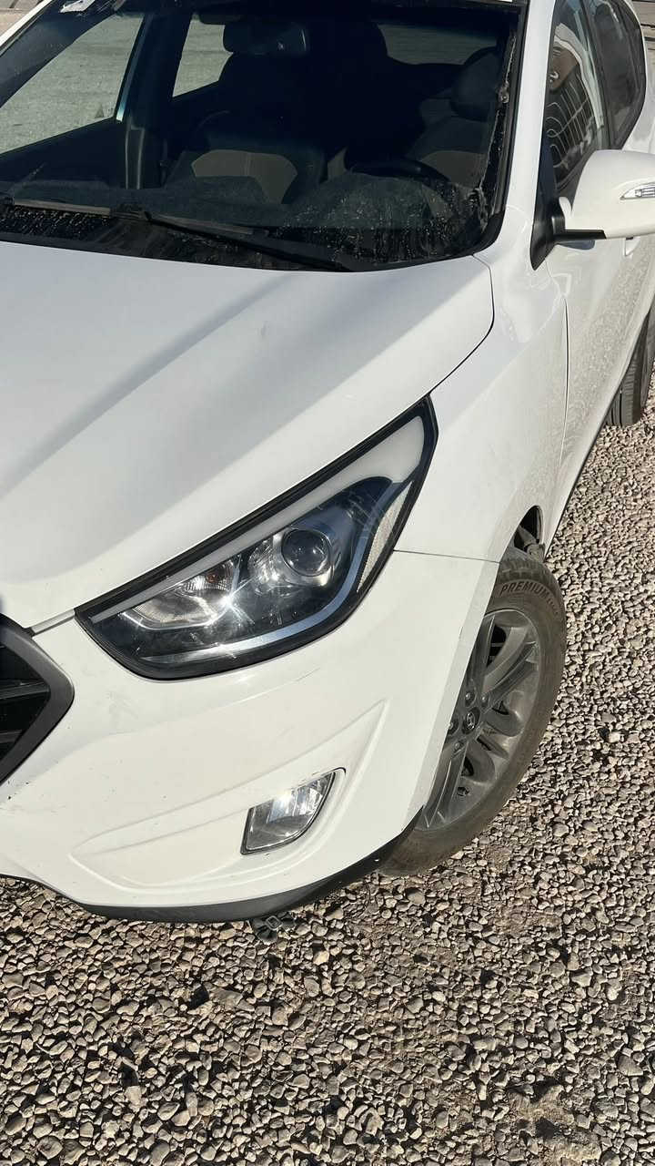 هونداي توسان ix35 (وارد كوري)
موديل 2015، محرك 2000 دوش وكير كفاله، عدسه اماميه وكشافات LED ولد نهاري، كامره خلفيه، ويل 17 تخم تايرات جدد، البنيد صبغ وبارد ثلاث اماكن متفرقه، ماشيه 157 الف، مكانها نجف، متواجد ماسنجر او واتساب ***********
