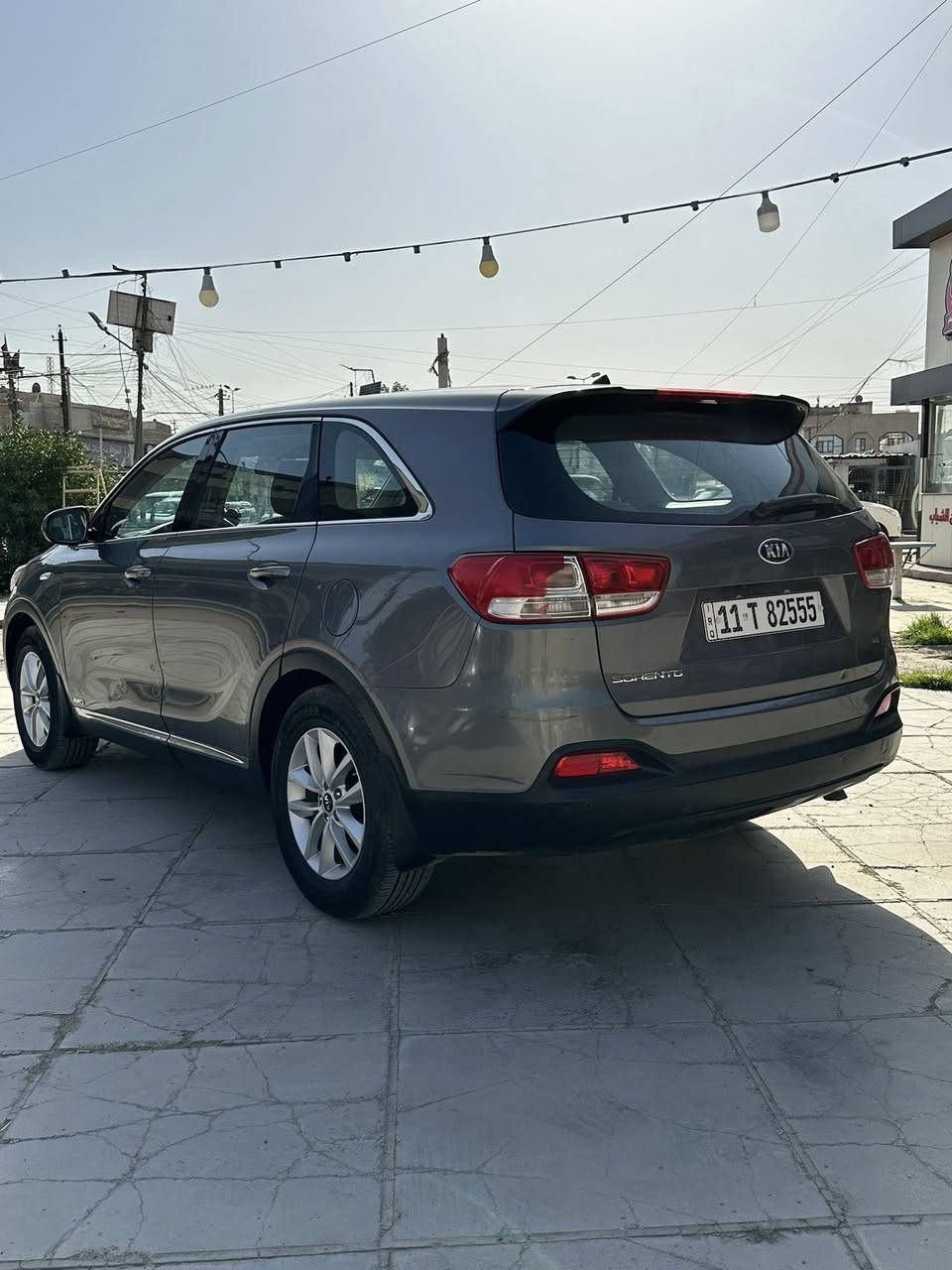 سلام عليكم 
سورنتو 2017خليجي 
موصفات 
سته سلندر 
7راكب 
شاشة /كامرة
ثلاث نضمة قيادة 
نورمل /يكو/ سبورت 
تحكم ستيرن جهتين 
تبريد قطعتين 
السعر 180
***********
