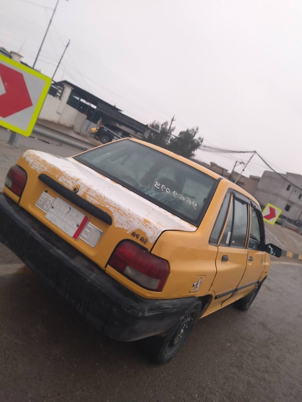 السلام عليكم للبيع السياره السعر ٢٠ وبها مجال هيا وغرامات صفر كربون بها رقم ***********
