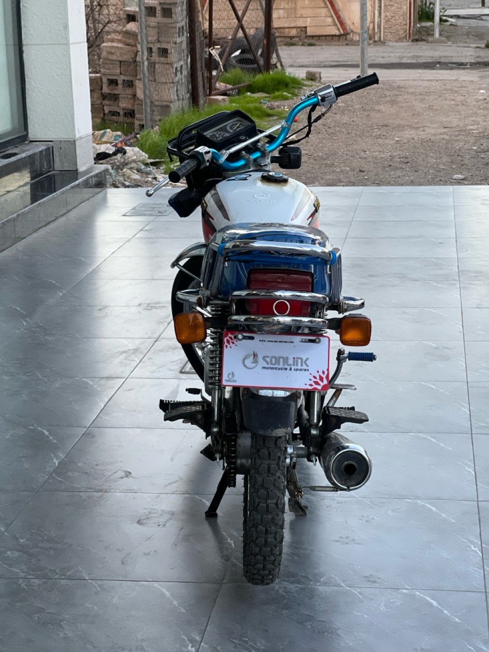 العنوان الموصل جانب الأيمن الفاروق 