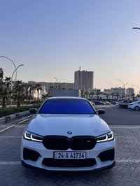 بي ام 530i • ٢٠٢١ • هيكل M5