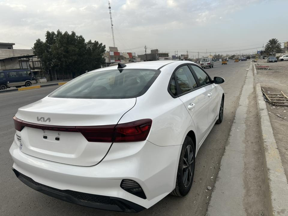 سلام عليكم ورحمة الله وبركاته
كيا فورتي موديل 2024 نص فول 

وارد امريكي دخول جديد 

رقم منفيس تترقم جميع المحافظات 

صور الحادث مرفقة بالمنشور 

بيها تبديل جاملغ فقط البنيد مصلح 

المكان بغداد حي النصر 

السعر 138

هـ***********
