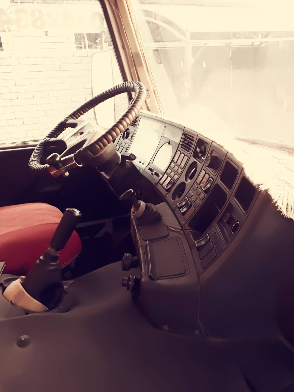 اسلام عليكم اللبيع سكنيا دولي السعر 120ورقه ***********/***********
