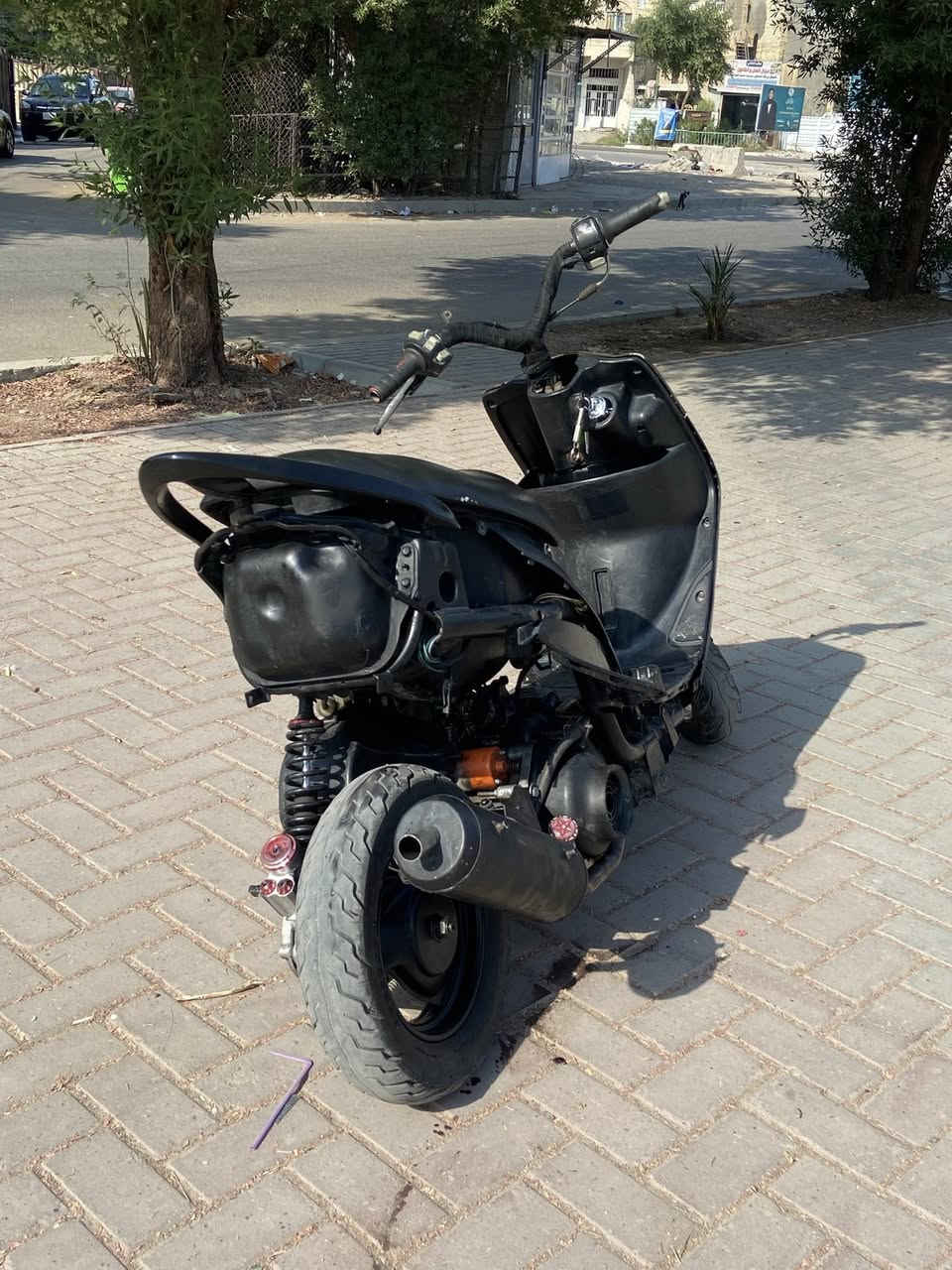 سلام عليكم خوان. دراجه البيع   طافيه  بيه ملف
بكاني بياع يم الشاره:   شراي خل يطب خاص :***********
