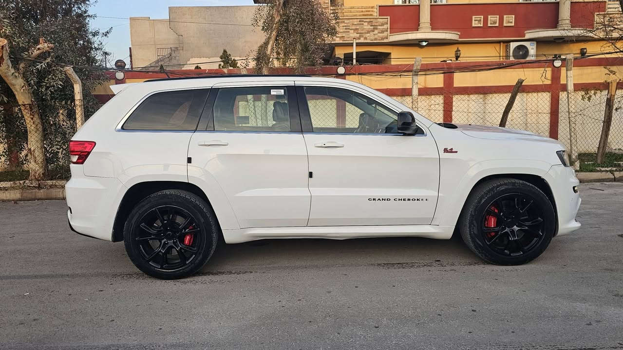 السلام عليكم
جيب لاريدو SRT  للبيع فول فول
موديل.  2013  خليجي.  السعر.  183
جيب محرك حجم  6400 يعني 8 بستن
محرك وكير. شرط شرط مامفتوحين 
ماشيا  90 الف السيارة فول فول فول 
كلين بدون صبغ بدون بارد شرط
رقم وسنوية جديد شرط التحويل 
سيارة مواصفاتها كثيرة يعني فول فول مواصفات 
للاستفسار ***********
***********. موصل المحاربين
