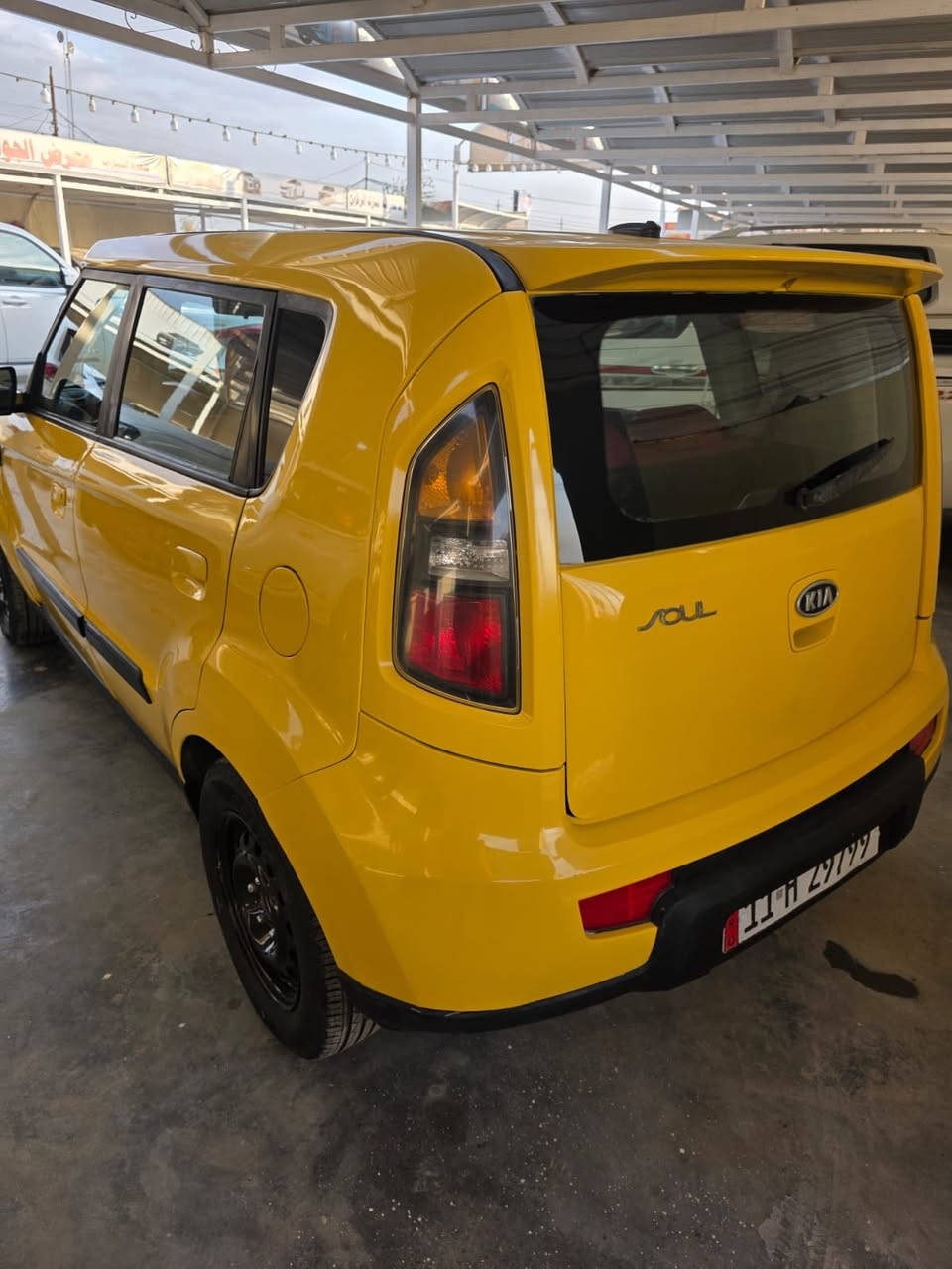 بعد التوكل على الله
للبيع كيا صول 
وارد امريكي
مديل مديل 2010
كير عادي 6 نمر
رقم بغداد مكينه كير حداديه
تخم تاير كفاله عامه
حادث موجود بالصور
مواصفا
فتحه داخل السياره احمر 
مكينه 2000 بحاله جديده 
تبريد جديد منضومه كالمه
هيئه خط بحث 
مصفر قبل سبوع
جاهزه من كلشي
كبل للشارع صبغ جديد فرن عام 
قبل سبوع طلعت من الصبغ
السعر 83 وبيه تقدير  للشراي
مكان السياره بغداد
***********
***********
