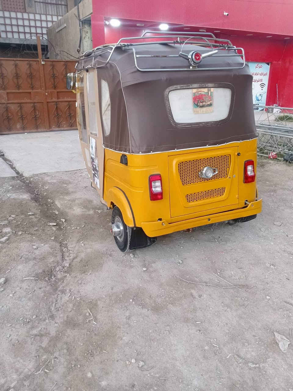 تكتك للبيع موديل 21 رقم و سنويه كامله
بيها ضربه بكلايت بس تكتك مصبوغه صبغ عام سعر 7100 وبيها مجال لهاتف ***********
