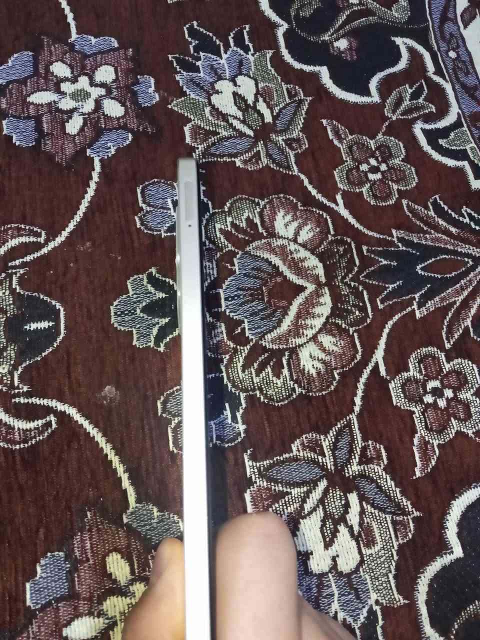 السلام عليكم 👋  ريلمي سي 61   للبيع                                المواصفات❓                                                                 (1)الذاكره128🛑                                                              (2)الرام6(ملاحضه: قابل للزياده الى 12رام)💯                           (3) الكامره الخلفيه50💯                                                ملاحضه: الجهاز نضيف جداً بس بي شخط بل ضهر خفيف كما موضح بل صور🛑                                                  السعر125بي مجال                                                     للتواصل على الرقم                                     ***********.   العنوان الموصل حي الاخاء
