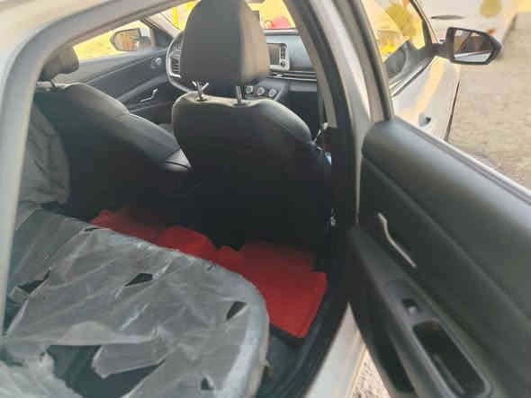 السلام عليكم النترا 2025 تجميع الصين رقم اربيل الدولي الجديد سنويه وهزة وفحص كله جديد وكالة او تحويل مكفولة كفالة عامة من صبغ وضربة وتبديل والفتح شرط ماعدا ٤ اصبع بالباب ومشر عليه من شخط بعده بوضع زيرو ماشية ١٨ الف حقيقي مكينة 1500 دبل نوزل فول موصفات بصمة تشغيل بصمة أبواب فتحة سقف ويل كب كروم كشنات جلد شاشة كبيرة كامرة دوارة بلادي لد نهاري أنظمة قيادة حساسات رادار أمامي وجانبي مري شفط قطعتين تبريد كشافات وبعد بيها هواي موصفات ملاحظة مكينة والكير مامفتوحات علا وضع الشركة السعر 150 وبيه مجال للشراي الرقم ***********
