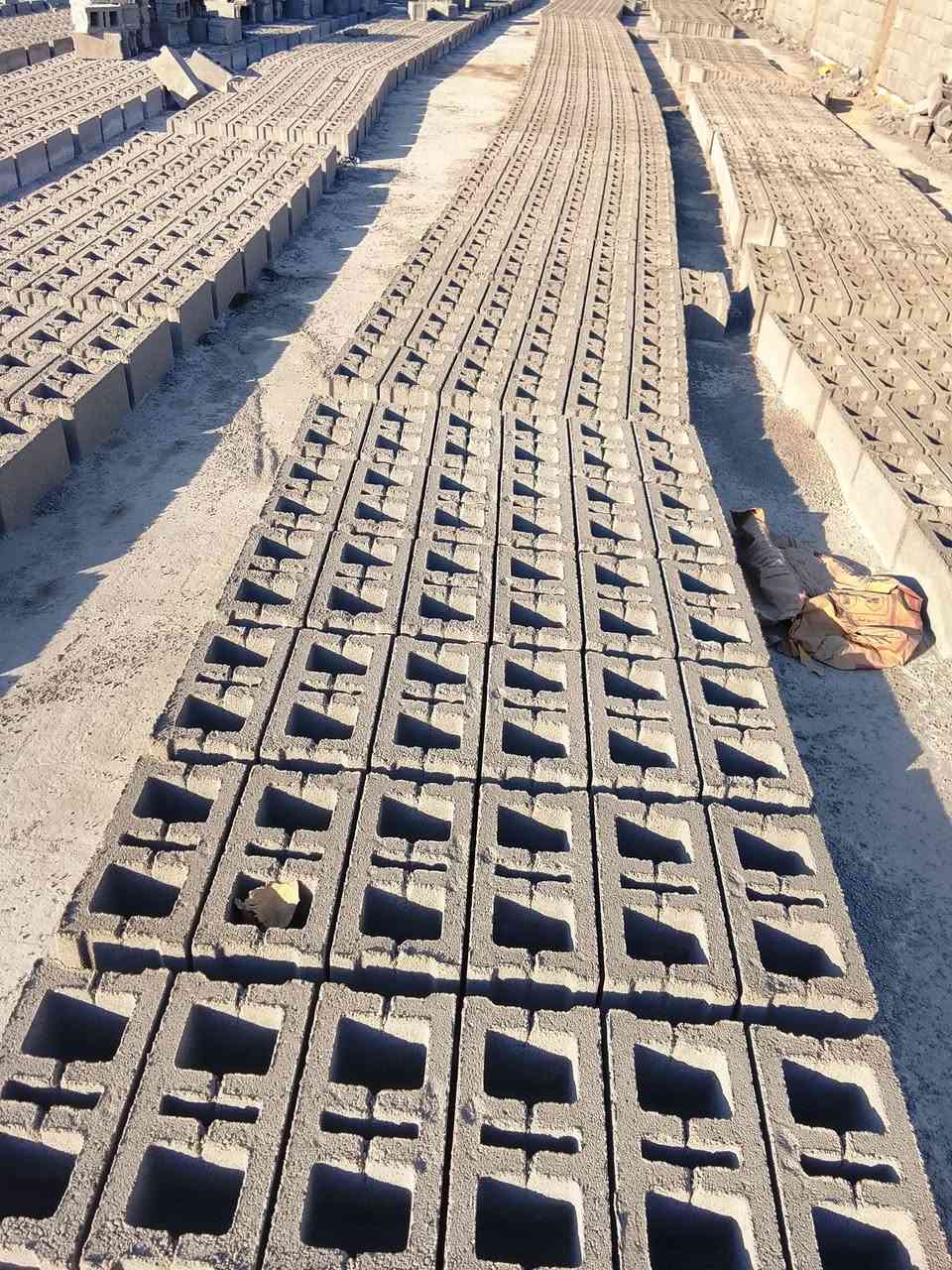 سلام عليكم ورحمة الله وبركاته
بلوك كهربائي للبيع داخل سوق الشوخ
بأنسب الأسعار وحسب المكان 
قالب جديد بلوكه قويه ونضيفه (تنزيل تنزيل تنزيل) 
القياسات الطول 40 والعرض 20
العدد كامل مع الزياده  مكان معمل ناحيه الحكيكه
للاستفسار يرجئ الاتصال على الارقام التالية 
***********

***********
