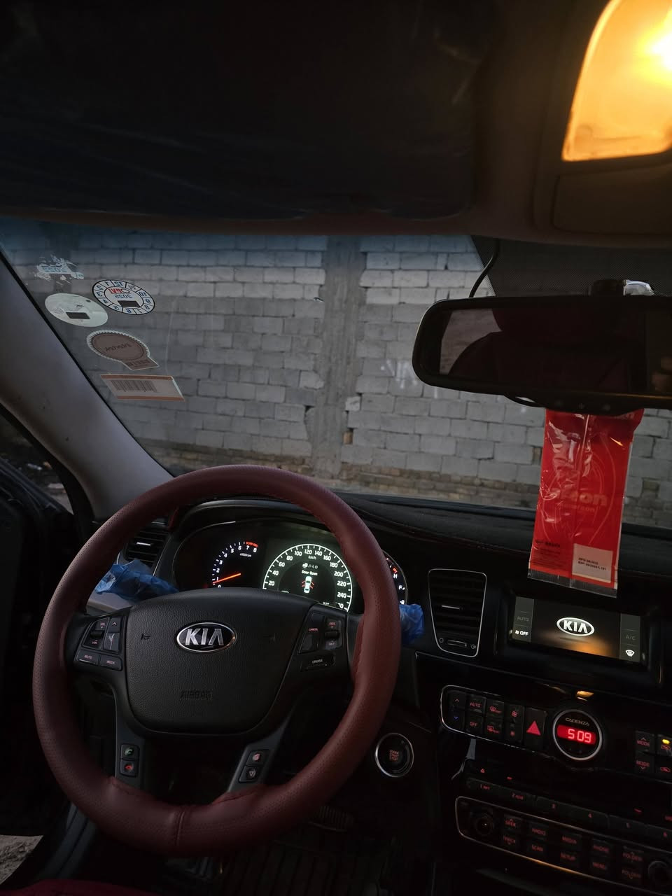 ﷽
السلام عليكم 

كيا كادنزا 2013 خليجي  رقم اربيل الدولي شرط التحويل

بيه فقط جاملغ أمامي رش صبغ 

المواصفات..فول 

▪️ 6 سلندر 3500

▪️ بصمه تشغيل 

▪️ بصمه ابواب 

▪️ بصمة صندوق

▪️ سيدي جنجر 6اقراص

▪️ بانوراما 

▪️ كشنات جلد 

▪️ كشنات كهرباء

▪️ كشنات  تبريد

▪️ كشنات تدفئة 

▪️ برده خلفيه 

▪️ لد امامي 

▪️ حاجب أمامي

▪️ ويل ١٩

▪️ كامرا خلفي

▪️ حساس خلفي 

▪️ تحكم ستيرن

▪️ تبريد قطعتين 

▪️ مري قلاب 

▪️ اشاره مري

 ■  مثبت سرعة 

▪️ السياره جاهزه بدون اي نقص 

عليه ادامة كامله وحدادية

السعر 150 $$
الديوانية 
للتواصل ***********
