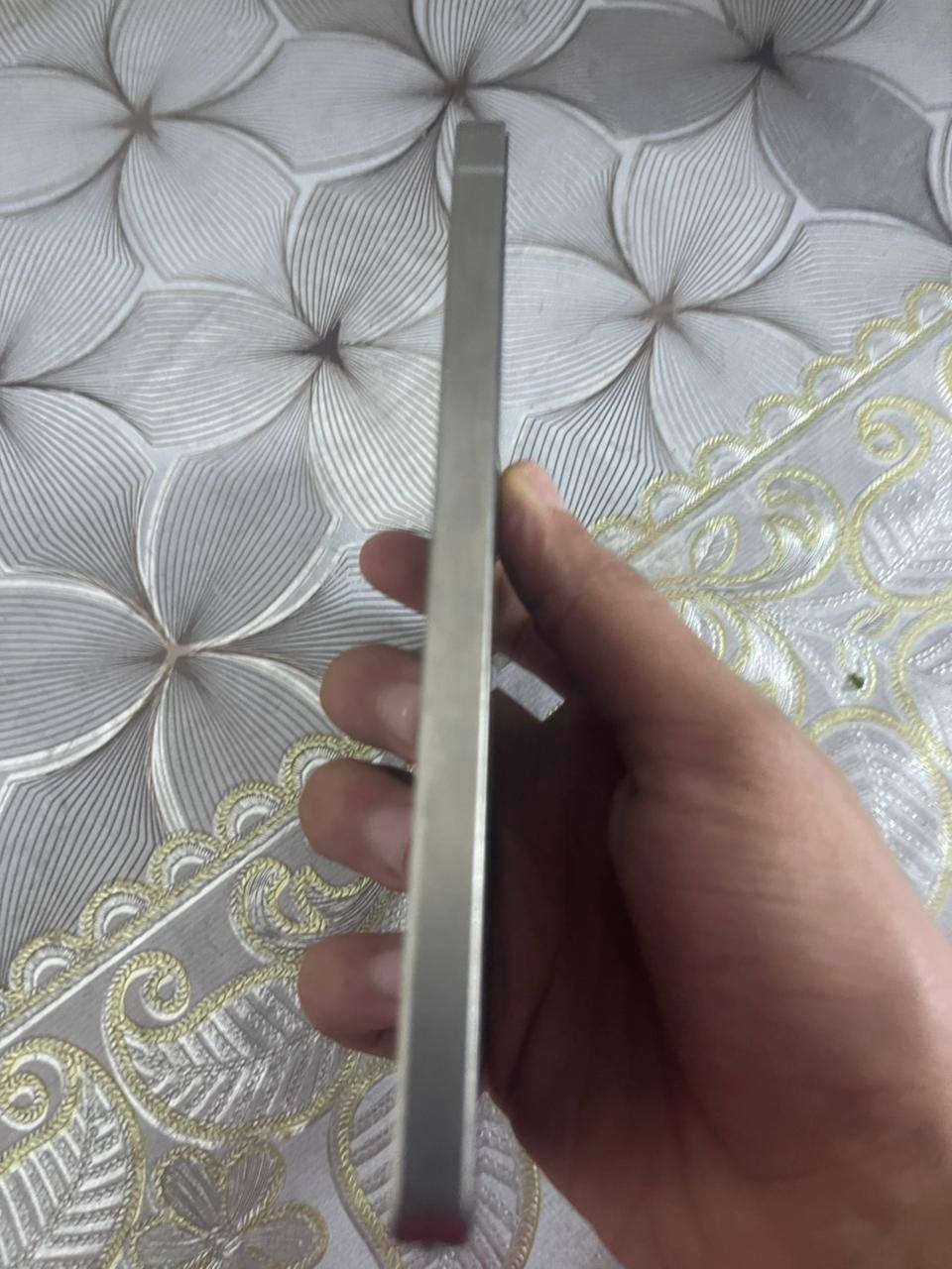 سلام عليكم الترا25sللبيع جهاز مكفول من كلشي ملحقاته كارتونه مع كارت ضمان الشاشه سعره مليون و250بي مجال بسيط رقم الهاتف ***********مكاني بغداد
