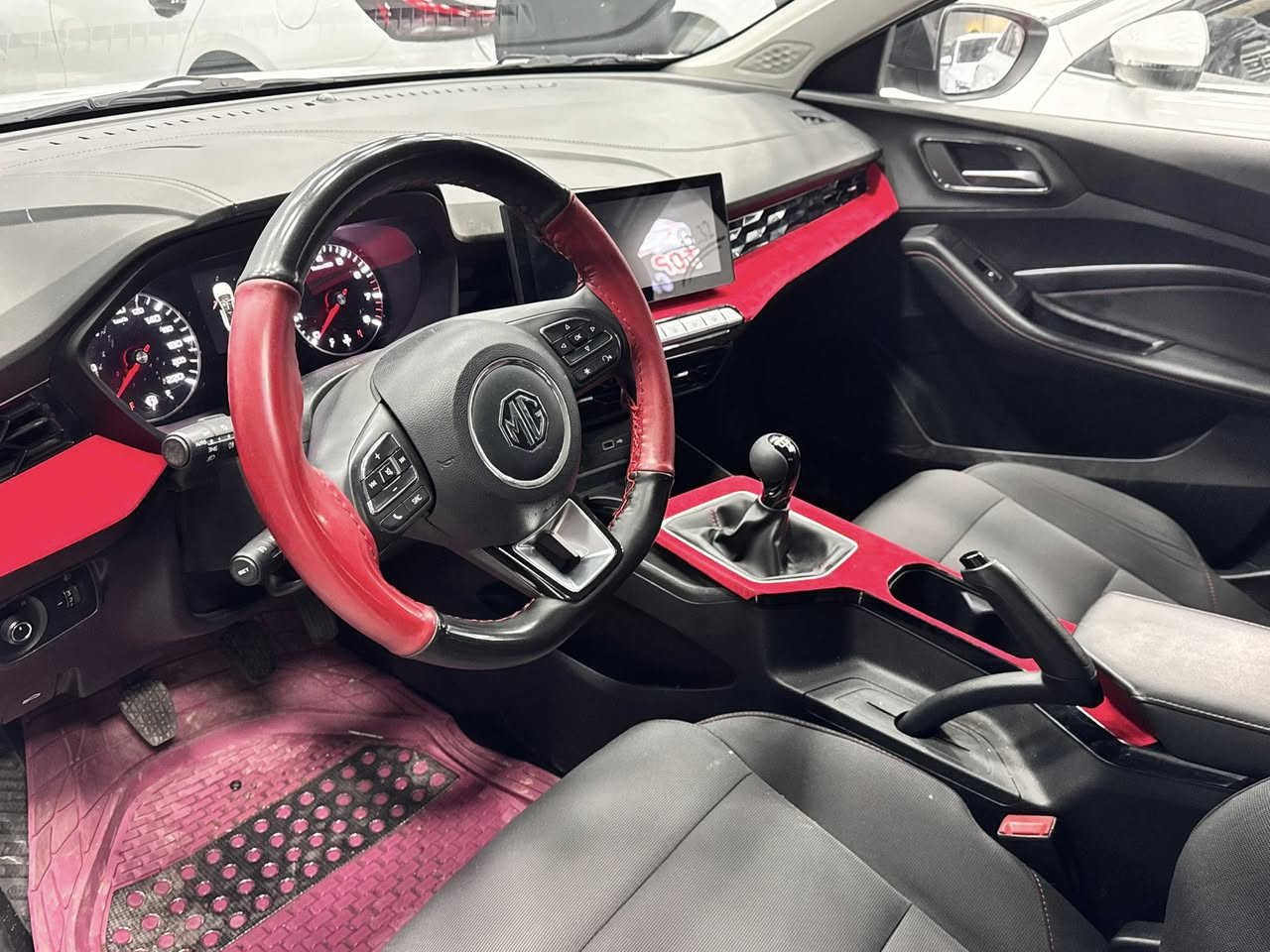 MG GT 2025 گیر عادی
🔥🔥🔥سعر:m91$
ته‌نها25 هه‌زار رۆیشتیه‌
4 شوین pdr هه‌یه‌
موسفات:لایت لید یه‌ده‌ به‌سمه‌
ئاوینه‌ ئیشاره‌,حه‌ساس,كامیره‌,
به‌سمه‌,سوكان فولیوم,تحدید سورعه‌
موبایل:***********
