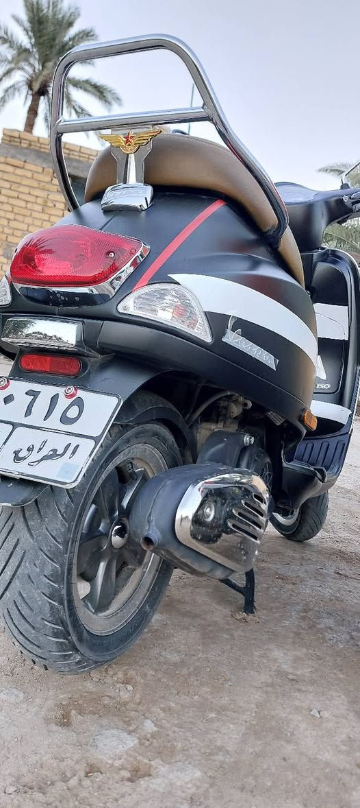 سلام عليكم دراجه فيسبا ايطالي
سعر 2.500
محرك 155
مديل 2023
مرقم اربيل بسم الشركه
ماشيه 6000 يعني زيرو
تانكي بانزين 8لتر
نضام مانع انزلاق APS
دراجه تجي موبلاستك كفر حديد قوي جدا
مكاني السماوه وكدر ادزه الك وين ماتكون 
رقم ***********
#العراق
