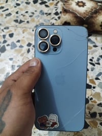 آيفون 13 • ٢٥٦ • ظهر مكسور