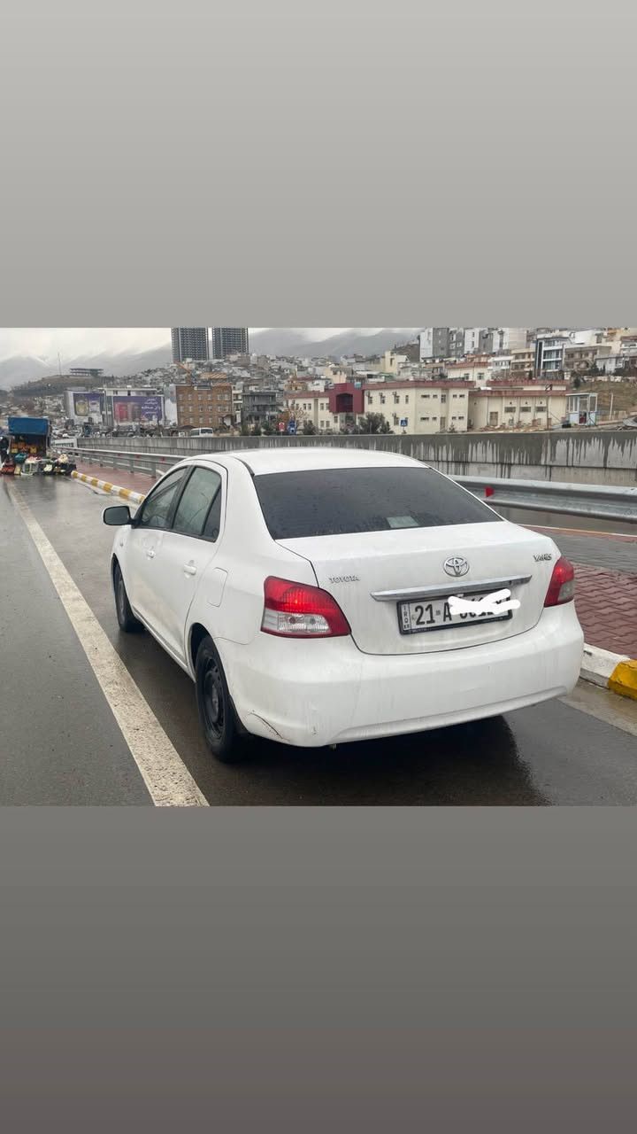 تؤيؤتا يارس 2009فول مواسه فات 
سه نه وي ژينگه و مه رجي توندوتؤلي تازه يه 
5كه له و كؤنترؤل ئه ي بيس 
ناو زه رد كاميره 
چوار جام كاره 
ئاوينه كاره با 
نيو  ده رگاي بؤياخه له گه ل پيشي به ده نه كه 5په نجه ي بؤياخه سه ياره كه هه تا بلي جوانه 209هه زار رؤشتوا

سعري 92گه لاو مه جال 
***********
له سليمانيم السليمانية, العراق
