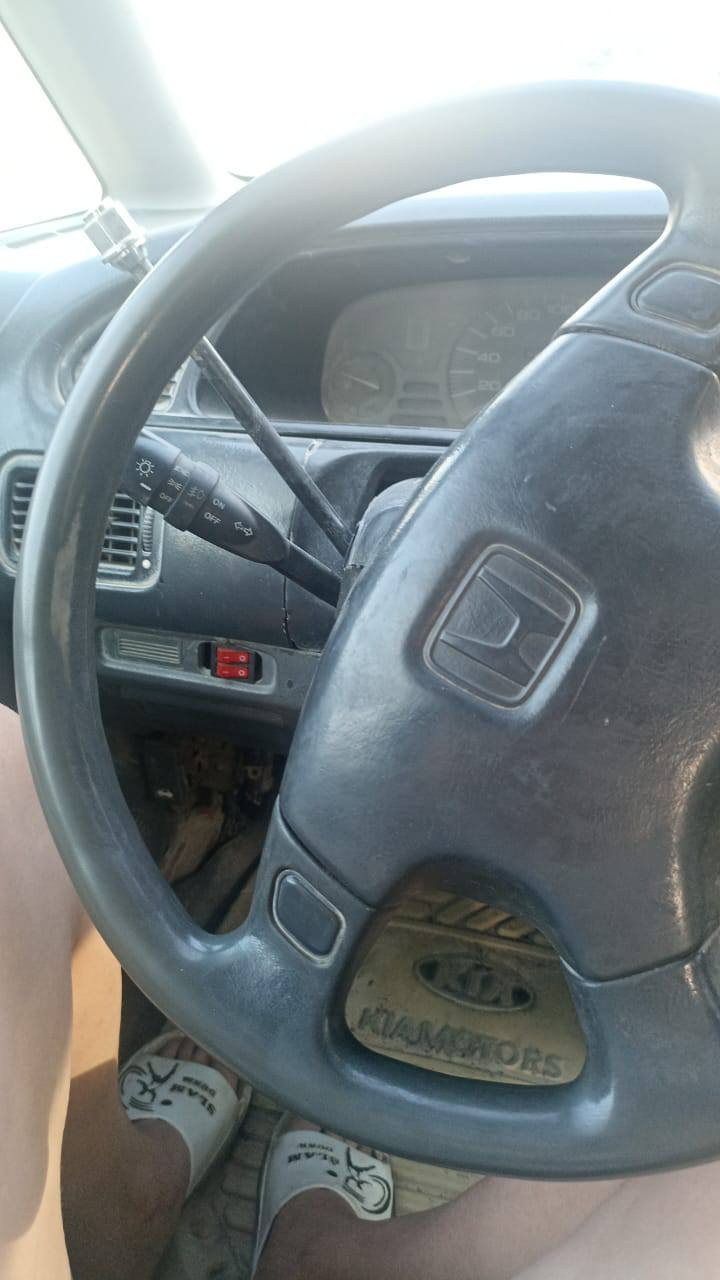 سلام عليكم سياره هوندا اكورد اوديسيي ٧ راكب موديل ١٩٩٥ سياره رقم نجف هزه ارقام سنويه جديده بأسمي سياره بيها زوج تايرات جدد نقصها تبريد ونمره البك متجي تمشي سياره ليكدام فقط مكاني بغداد حي جهاد سعرها ٣٥ بيع او مراوس.‏‪***********‬‏
