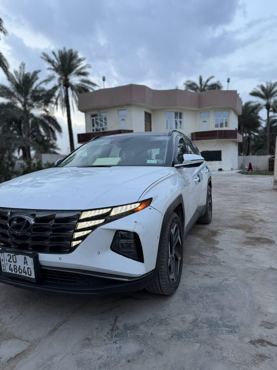 توسان 2022 وارد امريكي لمتد
مواصفات فول للاخير
ماشيه 50
محرك ٢٥٠٠
بانوراما 
بصمه تشغيل وأبواب 
تشغيل عن بعد 
كامرات ٣٦٠ درجه 
رادارات محيطيه ٣٦٠ 
تبريد امامي خلفي 
تدفئة تبريد كشنات
تدفئه كشنات خلفيه
كشنات كهرباء وخزن وضعيات
وبعد مواصفات هوايه 
هيه فول 1/1 
كلشي بيها 
حادثها بسيط جدا جدا 
رقم ديالى 
سعرها 190
مكاني ديالى 
***********
