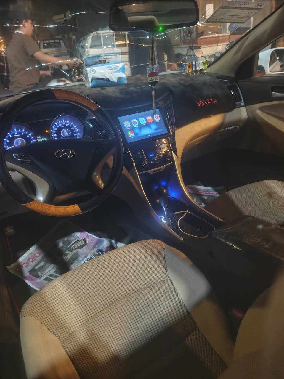 سوناتا موديل ١٣ خليجي رقم بغداد محرك ٢٤٠٠للبيع السعر خاص السياره بيهه قطعتين صبغ *********** مكان السيارة صلاح الدين بلد
