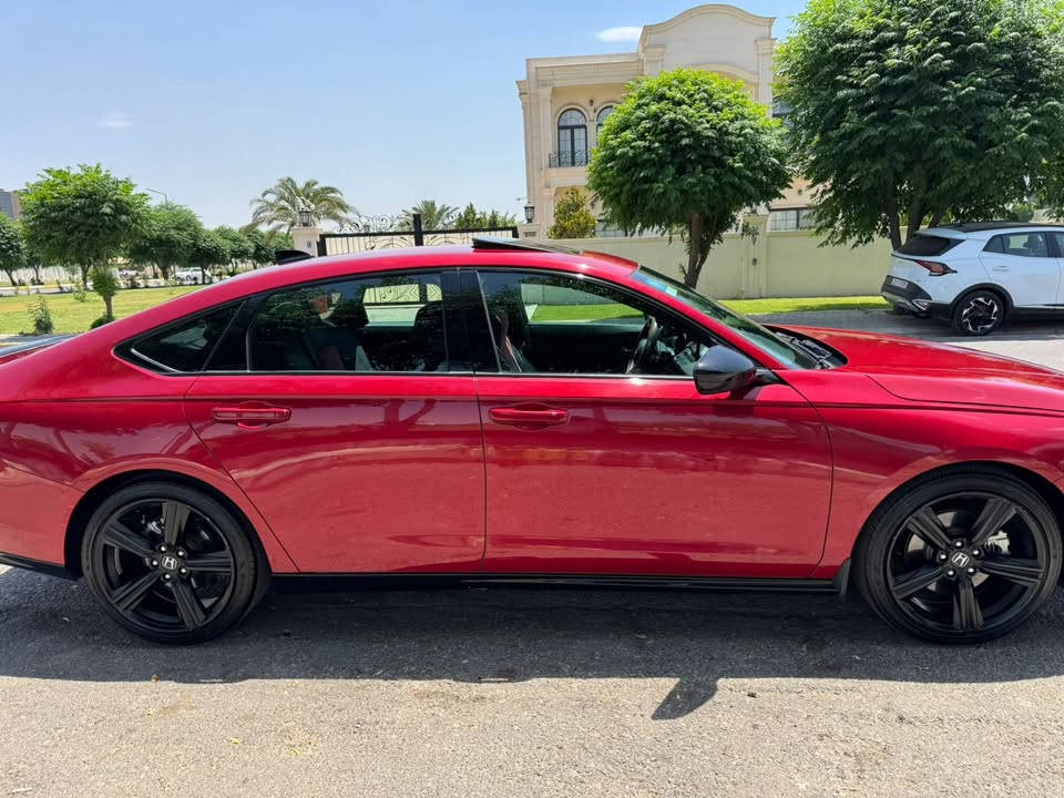سلام عليكم
هوندا اكورد للبيع موديل 2025

وارد امريكي حادثها موضح بالصور 

بدون ايرباك 

بيها بس بنيد صبغ فقط

ماشية 12000

فول مواصفات 

فتحة سقف

كشنات حضن

بصمة

وباقي المواصفات المعروفة

حساسات

رادارات 

رقم بغداد الجديد 

باسمنا تحويل ثاني يوم 

مكان السيارة بغداد المشتل 

السعر 210$

***********

‭***********‬
