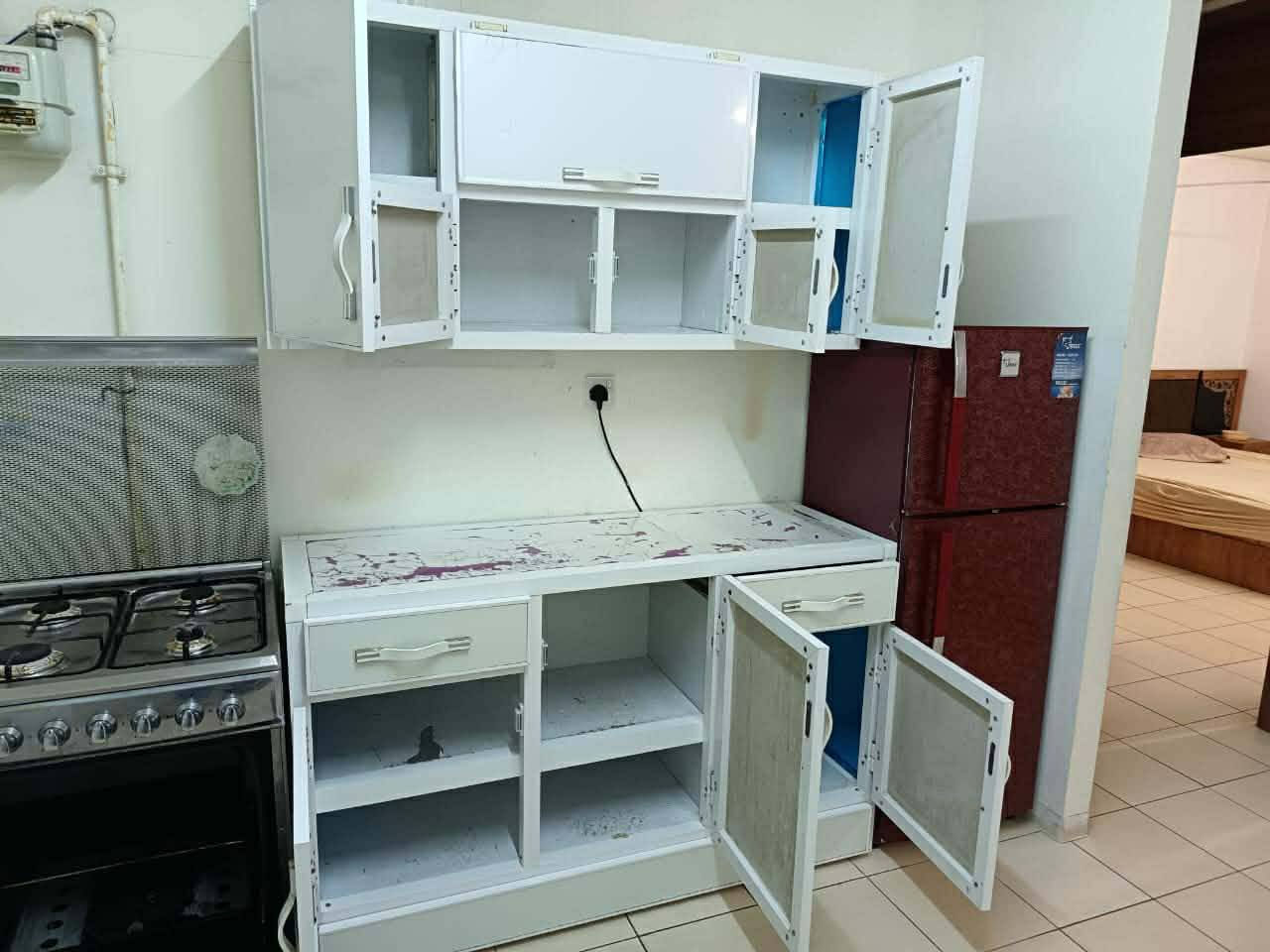 مكان بسمايه سعر ١٢٥ تفصال بدون سنك قفله 
يوجد توصيل خارج عن سعره ملاحضه تفصال هذا


**إذا كنت صاحب هذا الإعلان وتريد حذفه لأي سبب، رجاءا أرسل رسالة إلى الدعم الفني**