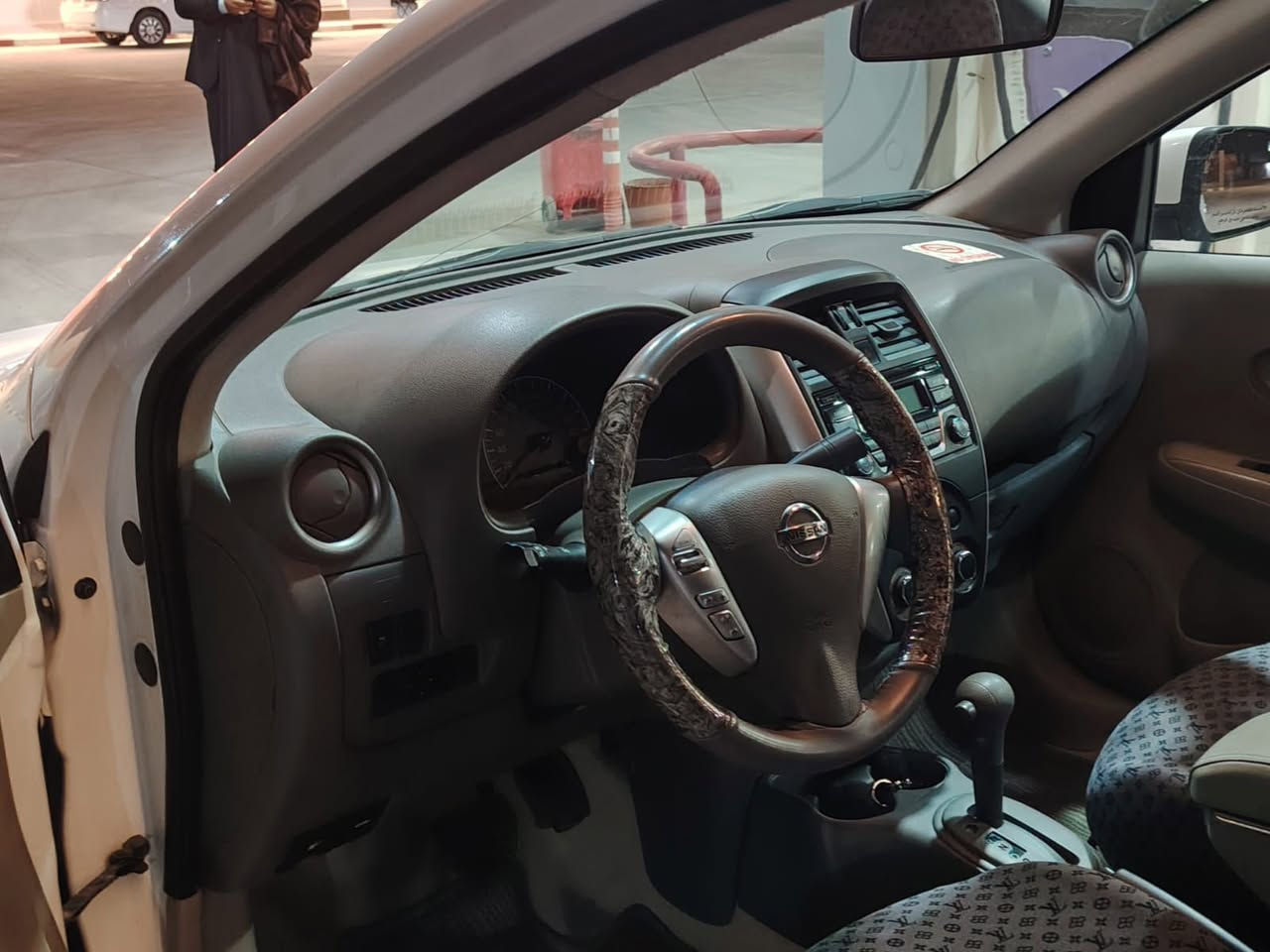 سلام عليكم   للبيع فقط
نيسان صني هندي بليته زرگه موديل 2022 رقم أربيل دولي هزه جديده بسم شركه وكاله تحويل كله مضمون مكفوله كفالة عامه ماشهو88 حقيقه السيارة بوضعيه الشركه جديده كلش السعر 111 مجال قليل***********
