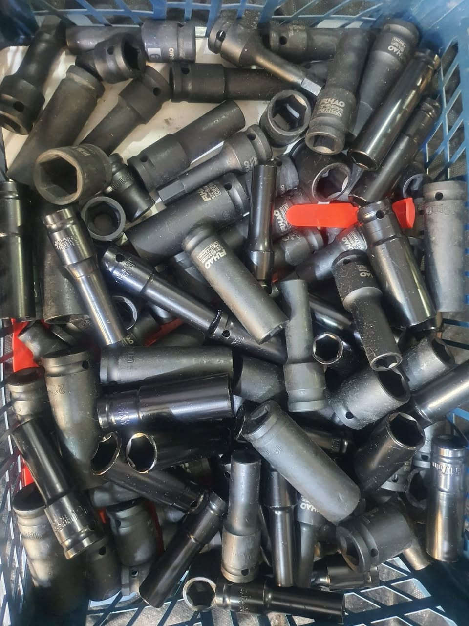 نبديها بلصلاة على النبي 
عدد يدوية لتواصل عل الرقم *********** ويوجد توصيل داخل الزبير فقط
