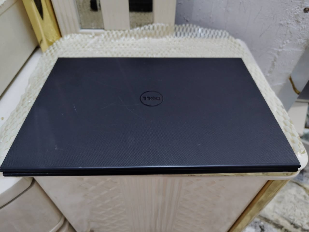 لابتوب DELL
cori3 g4 جيل رابع
هارد 256 ssd 
رام 4 DDR3
وندوز 10 برو 
حجم شاشه مميز 15.6 HD
فول كيبورد عربي نكليزي 
لابتوب جدا مرتب و حجم مميز 
منصب بيه العاب اكس بوكس + اكسل وورد
بطاريه زينه 2 ساعات  وفوك 
منفذ CD ورام و يبوسبي و HD
لابتوب نضيف شوفه العين 
سعر كلش مناسب 100 الف قفل غير قابل للتفاوض ولا المجال 
مكاني بغداد موجود توصيل  مازنجر ما متواجد فقط اتصال او مراسله على رقم 
***********
