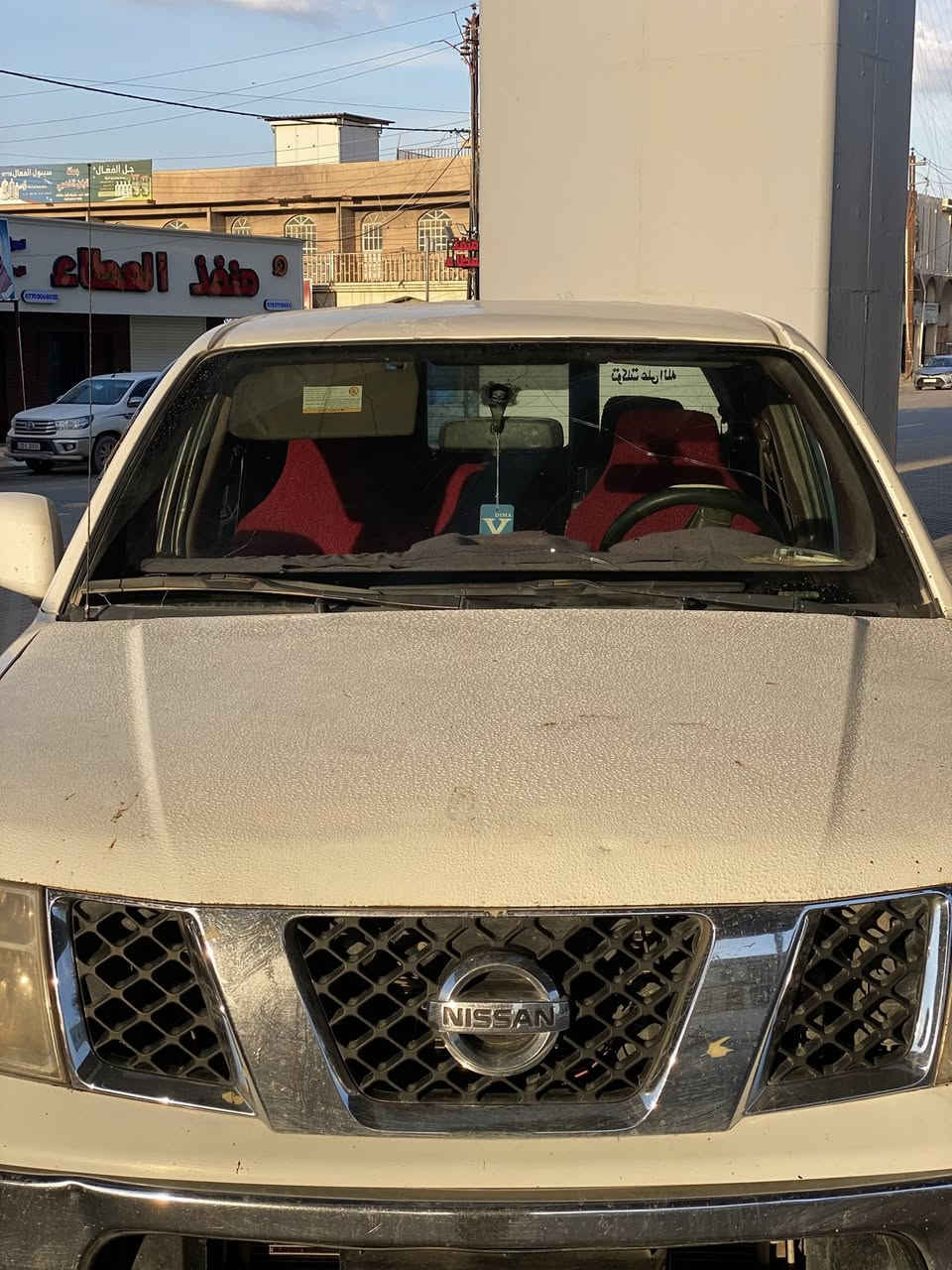 سلام عليكم نيفاره ٢٠٠٩  كير ومحرك بطه  شرط مال كصه  شاصي شرط تخم تاير جديد تبريد تدفئه شغال كهربائيات كله شغاله شاصي شرط ***********
