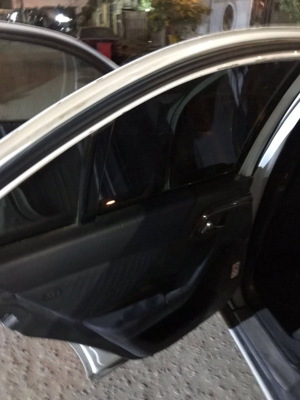 مارسدس غواصه 2001 صبغ عام محرك والكير نظيف كشنات جدد طخم تاير جديد رقم بغداد سعر 92 ورقه بيع او مراوس رقم الهاتف ***********
