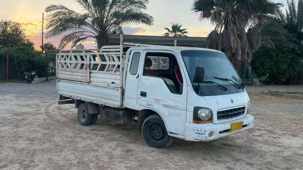 كيا ام عيون ادوات شرط بدون كصه نضيفه كامله مكمله  كهربائيات كله شغاله گير محرك بشرط السعر 35 وبيه مجال  ***********
