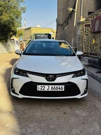كورلا 2021 خليجي بنزين جيهان محرك 1800   فول مواصفات   فتحه سقف بصمه ح...