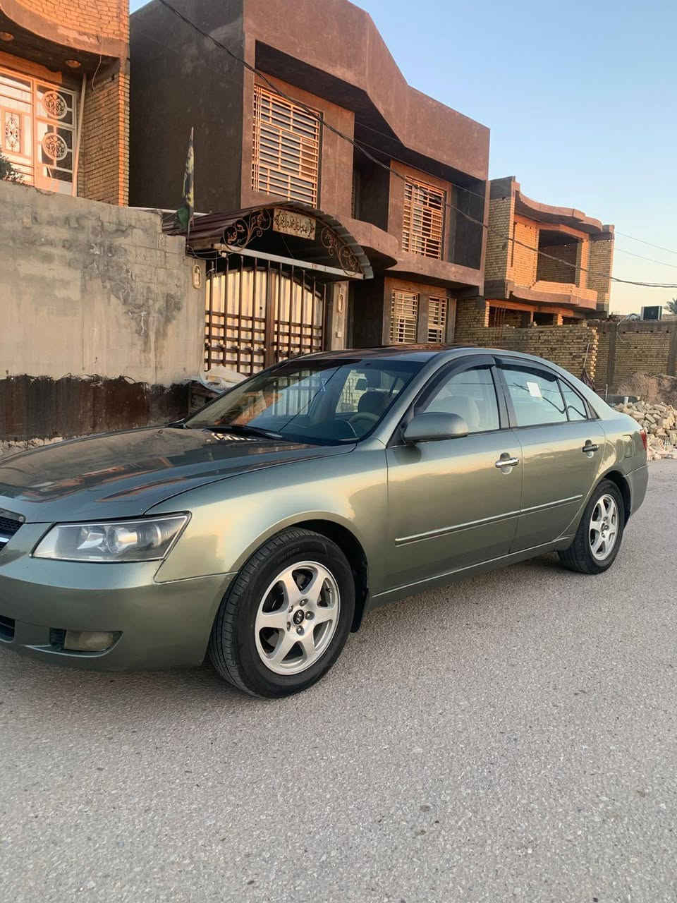 السلام عليكم هونداي سوناتا للبيع موديل 2008 فول مواصفات واحد على واحد وارد أمريكي حادثه جاملغ خلفي فقط وبيه بابين صبغ كير مكينه حداديه تبريد تخم تاير جديد شاشه السعر 95 وبيه مجال بسيط مكاني بابل المحاويل هاذه رقمي ***********
