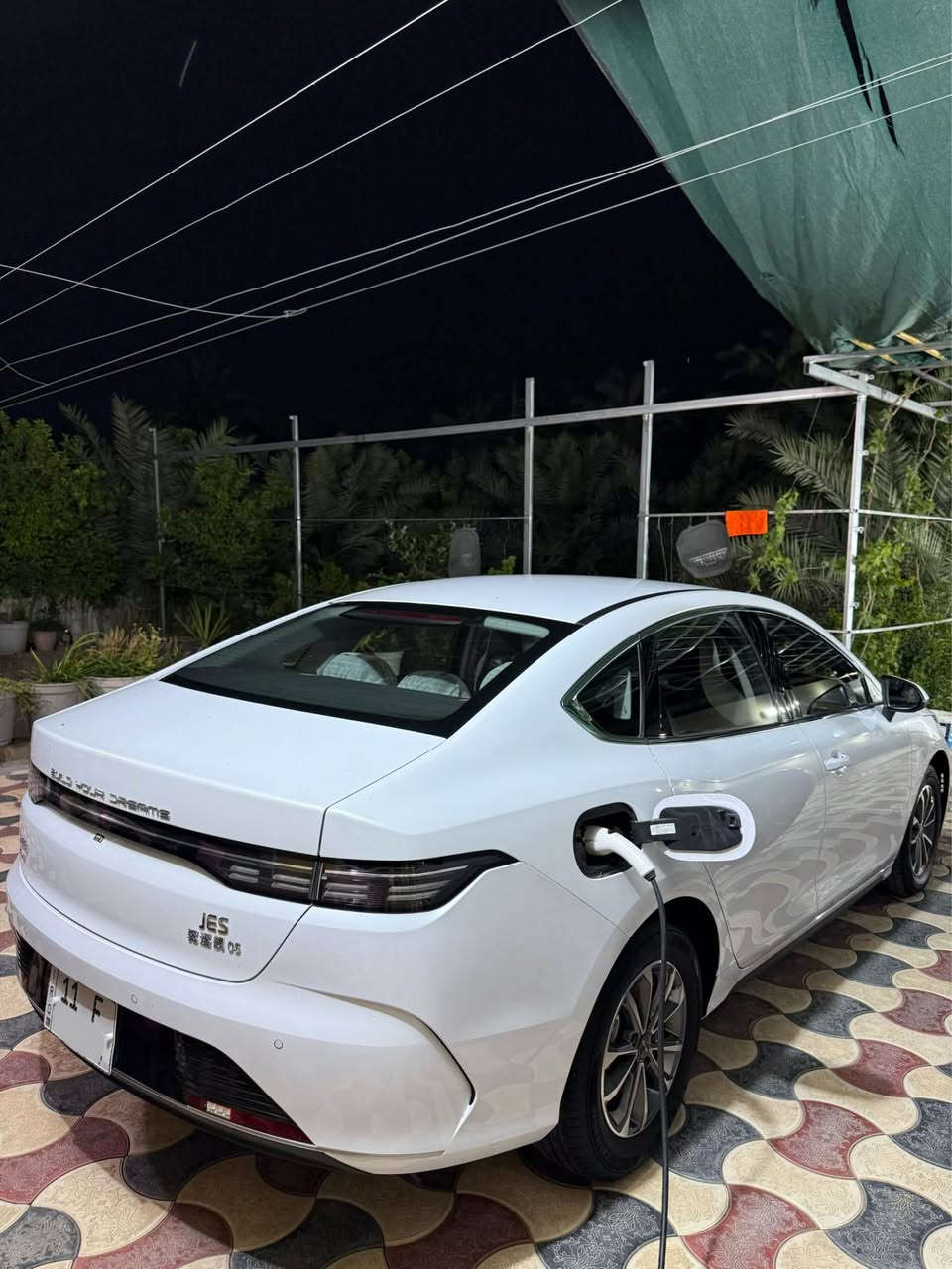 السلام عليكم
BYD دستروير 2025 
السيارة لون ابيض كفالة عامة
رقم بغداد بإسمي شرط المداور 
ماشية 16000
جاهزة السيارة ما بيها اي نقوصات
منزللها تطبيقات ومجهزها على اخر حبة 
السعر 20600 وبيها مجال بسيط
للاستفسار *********** النجف, العراق
